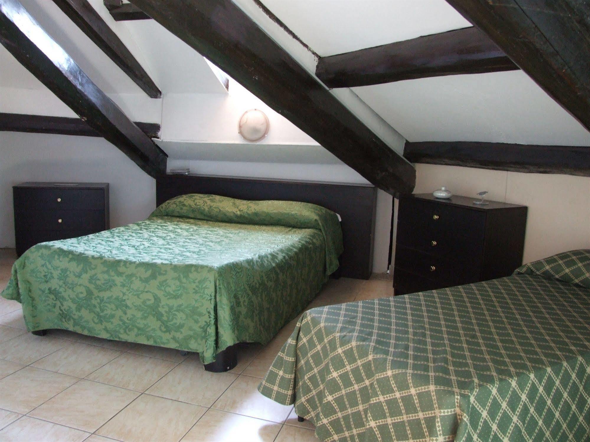 Nazional Rooms Rzym Zewnętrze zdjęcie